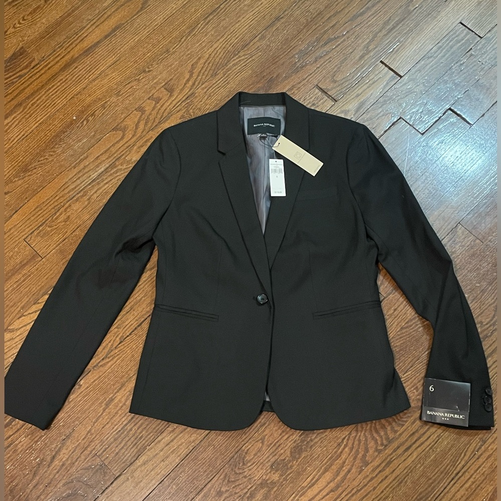 Banana Republic Women’s Blazer - Size 6